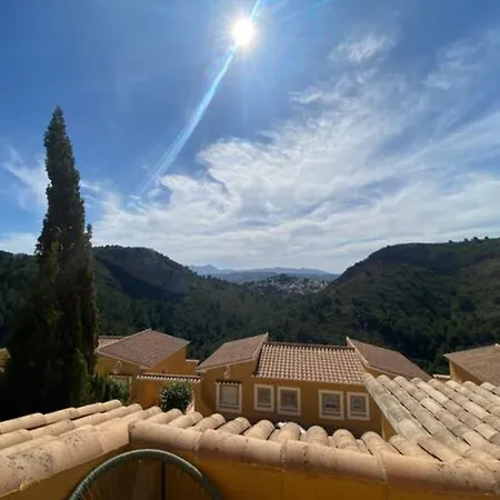 Apartamento Con Terraza En Complejo Residencial *